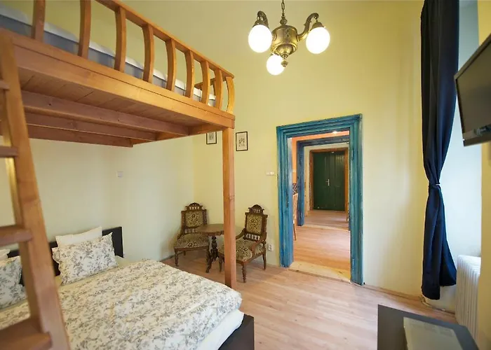 Old Town Apartment Caroli